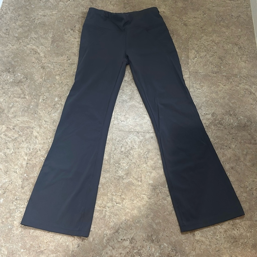 Sweaty Betty leggings excellent only worn once.  Flair bottoms.  High quality.